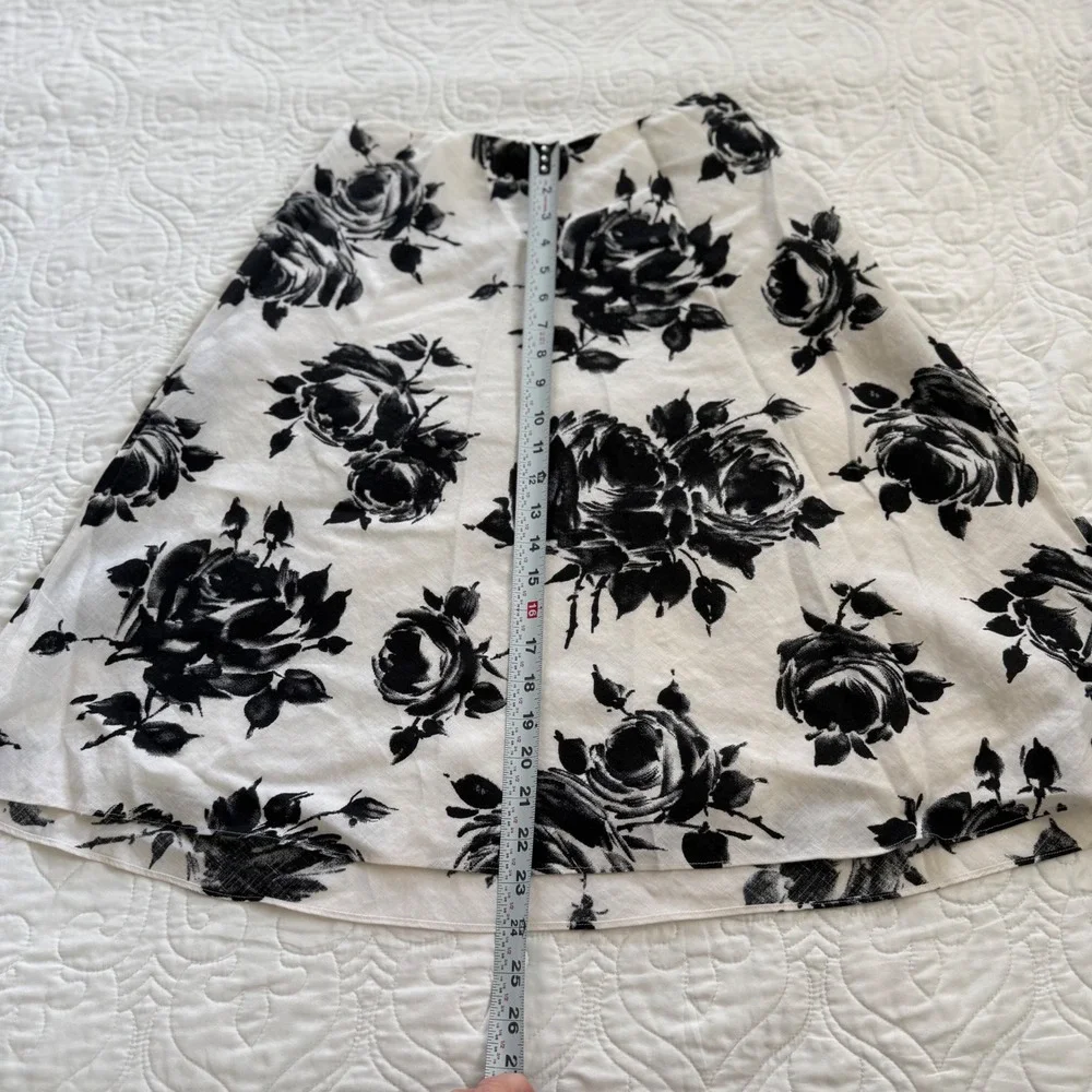 Talbots Petites Black White Rose Floral 100% Linen A-Line Skirt Size 6P‎ GUC